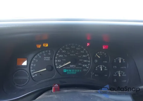 2002 Chevrolet Avalanche 1500 из США, поврежденный, VIN 3GNEK13T72G151130